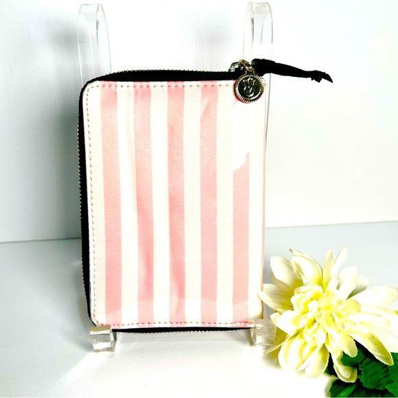 Victoria’s Secret Striped Zip Around Make Up Case Pink White Patent Mirror NWOT - Picture 2 of 6